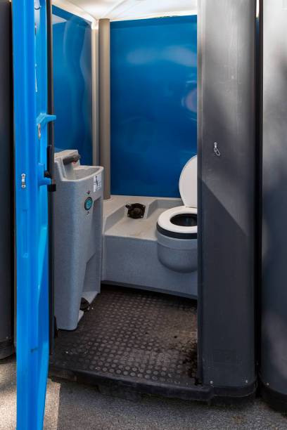 Best Portable restroom trailer rental  in Marlow, OK